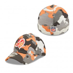 Tampa Bay Buccaneers Camo 2022 NFL Training Camp Official Historic Logo 39THIRTY Flex Hat